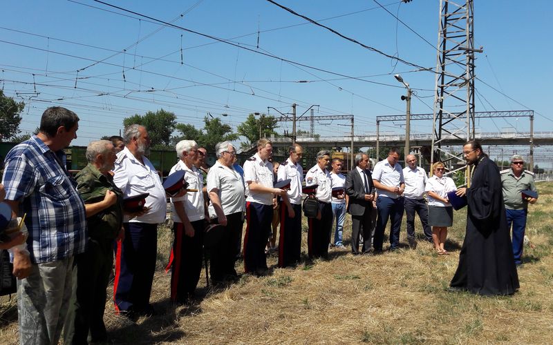 В 30-ю годовщину крупной железнодорожной аварии протоиерей Виталий Крейдич совершил заупокойную литию на месте трагедии
