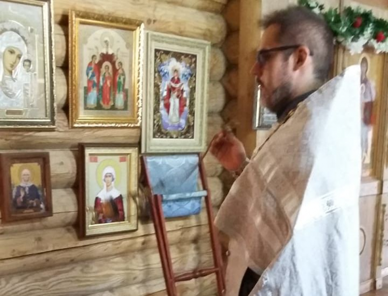 Иерей Евгений Поцелуев совершил заупокойную литию по погибшим шахтерам