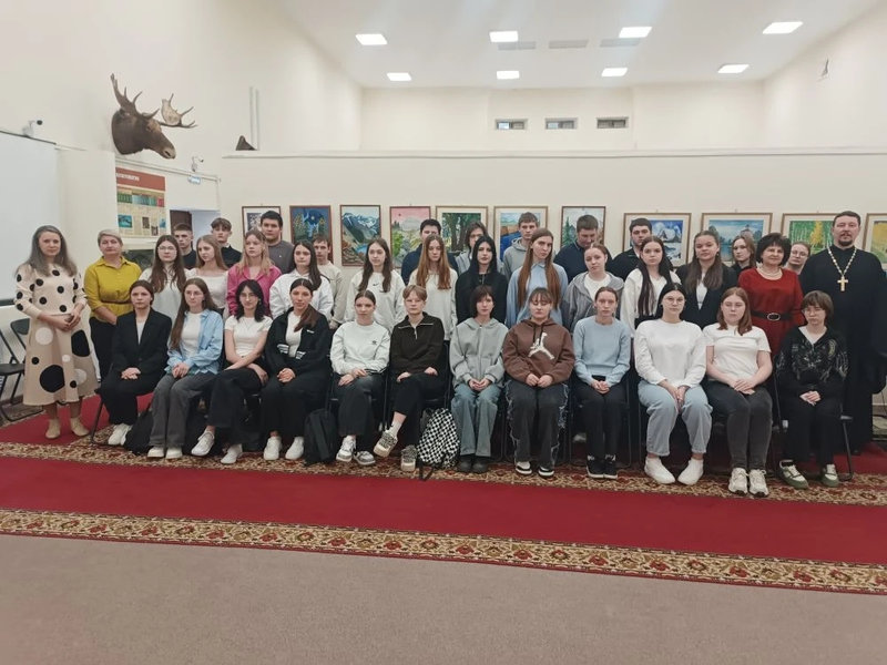 Беседа о духовности через обращение к произведениям русской литературы, приуроченная к празднику «День православной книги», состоялась в Шолоховском районе   