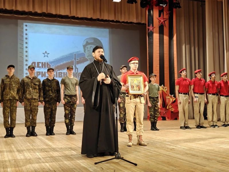 Священник благословил участников районных соревнований по военно-прикладным видам спорта   