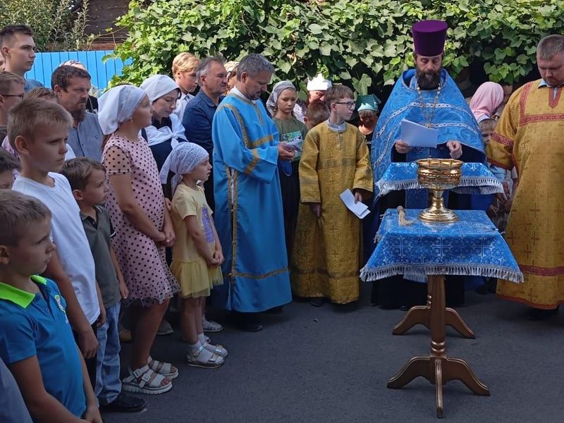 В храмах Нижнедонского благочиния прошли молебны на начало нового учебного года