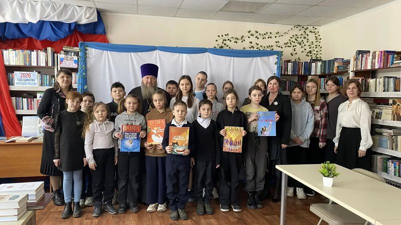 В Тарасовской районной библиотеке прошла выставка ко Дню православной книги