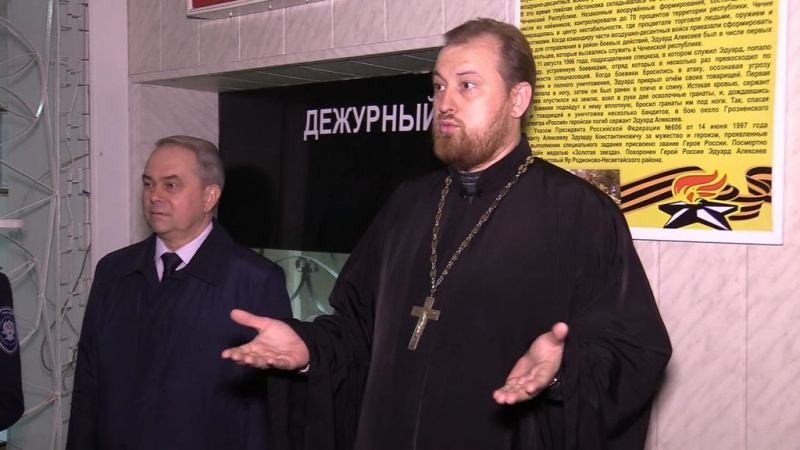 Протоиерей Роман Амплеев благословил первых новобранцев осенней призывной компании