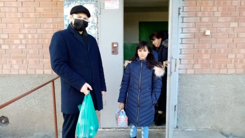 В Новошахтинске завершилась добровольческая акция «Держимся верой, живем надеждой, спасаемся любовью»