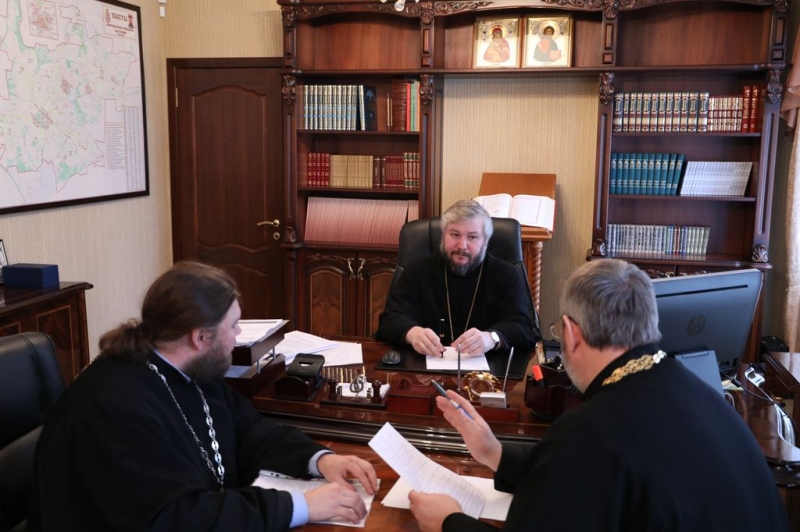 Преосвященнейший епископ Симон провел рабочее совещание с руководителями социального и молодежного епархиальных отделов