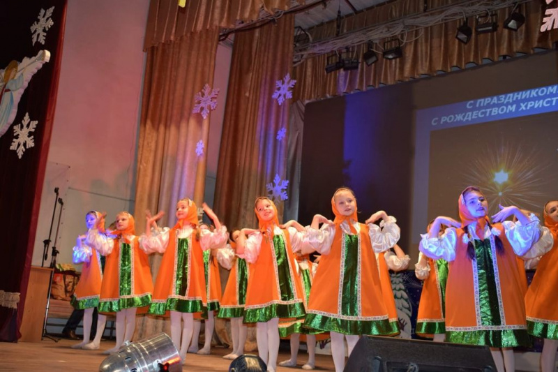 В праздник Рождества Христова в районном Доме культуры станицы Багаевской состоялась традиционная праздничная программа
