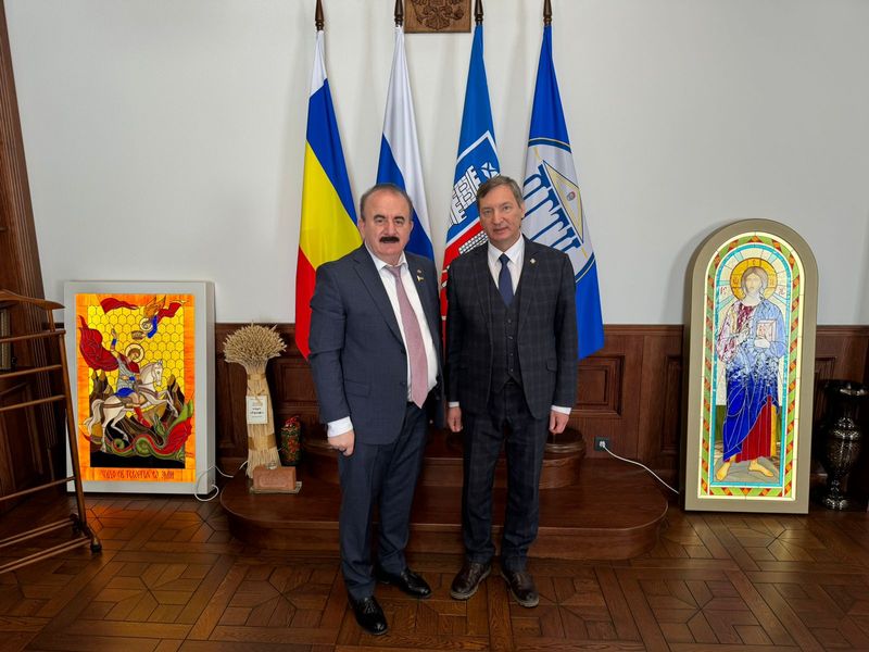 История Императорского Православного Палестинского Общества стала темой встречи ректора ДГТУ и епархиального древлехранителя