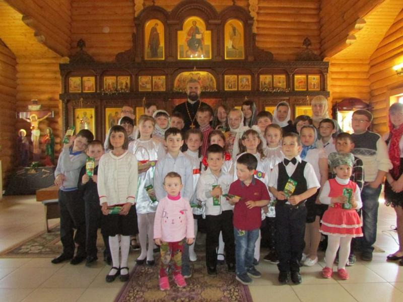 В храме апостола Андрея Первозванного прошел пасхальный утренник