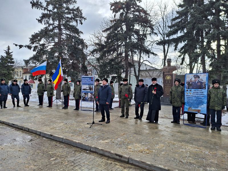 Иеромонах Димитрий Яроцкий принял участие в митинге, посвящённом 101 годовщине со дня рождения Александра Николаевича Ефимова