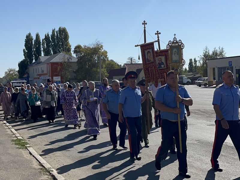 Крестный ход в станице Боковской