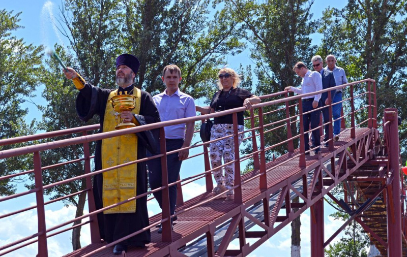 Протоиерей Александр Маштанов принял участие в открытии новой насосной станции в хуторе Арпачин