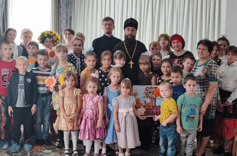 Праздник «Покров Пресвятой Богородицы» прошел в социальном приюте «Огонек»