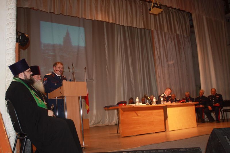 Клирики Шахтинской епархии приняли участие в Большом Круге Донецкого округа ВКО ВВД