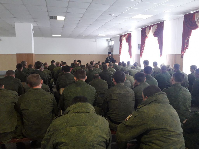  В Каменск-Шахтинском благочинии прошла беседа с военнослужащими