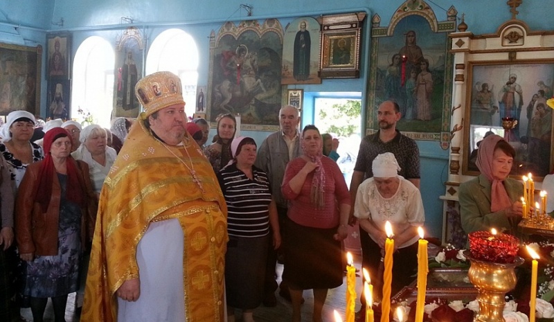 Приход храма святителя Николая г. Шахты отметил престольный праздник