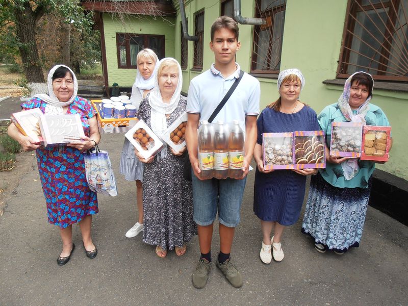 «Радуйтесь сами и несите радость ближним»