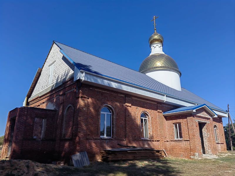 Традиционное паломничество в епархиальный Покровский монастырь совершили настоятель и прихожане шахтинского храма Вознесения Господня