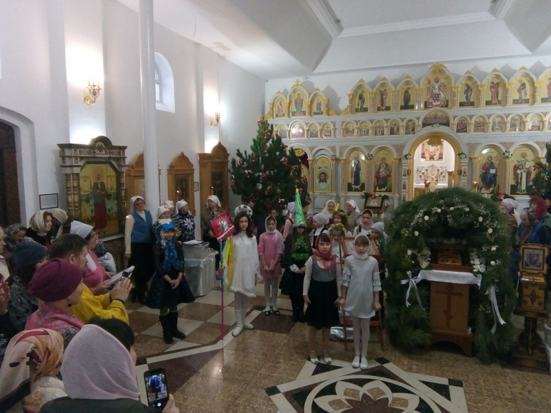 В воскресной школе «Держава» г. Донецка прошло рождественское мероприятие