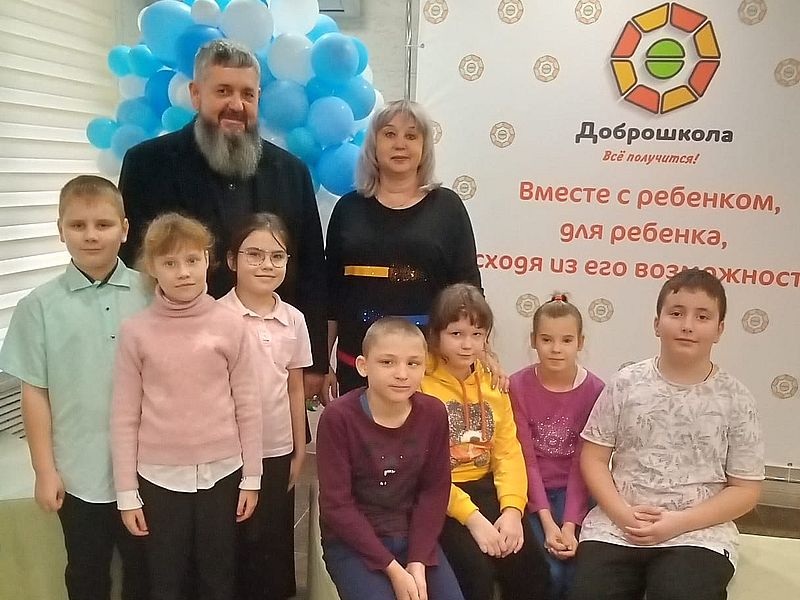 Иерей Георгий Русинов посетил коррекционную школу VIII вида