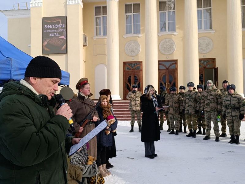 В посёлке Каменоломни почтили память жертв блокады Ленинграда
