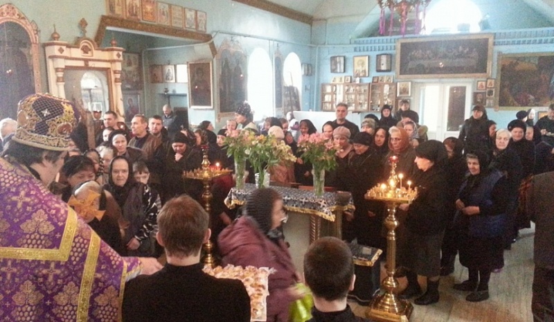 В храме святителя Николая чудотворца города Шахты Божественной литургией отметили память сорока мучеников Севастийских