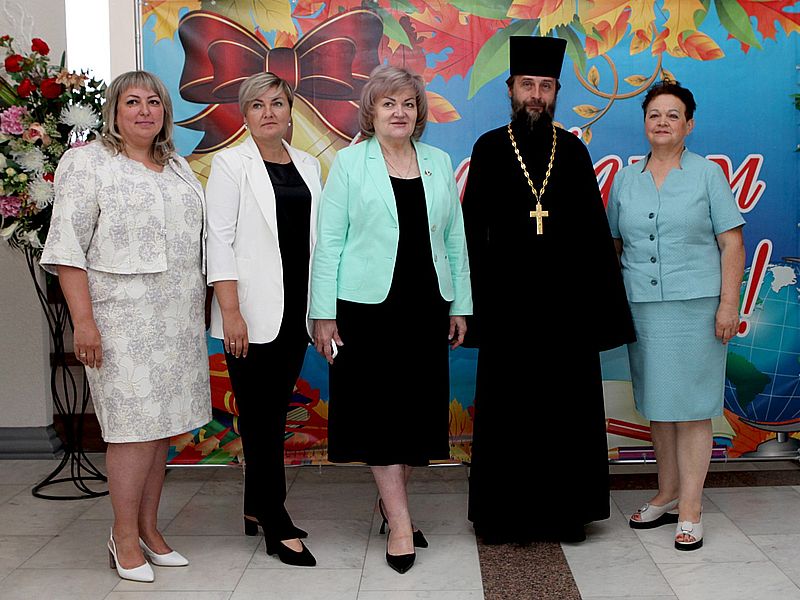 Благочинный приходов Нижнедонского округа принял участие в  августовской педагогической конференции