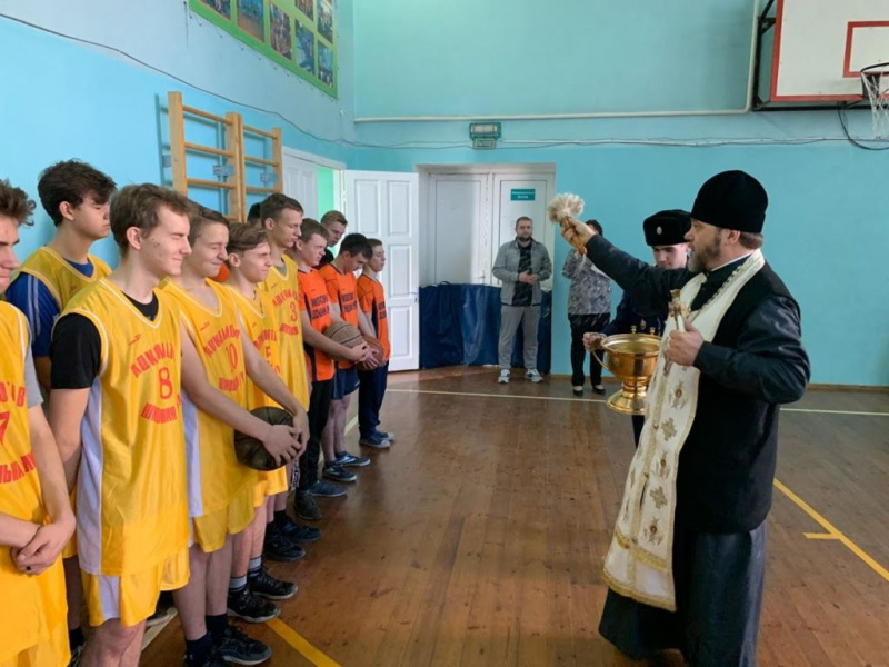 Иеромонах Димитрий (Яроцкий) принял участие в городском спортивном мероприятии