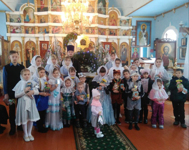 На приходе храма Иоанна Предтечи станицы Боковской состоялся рождественское представление