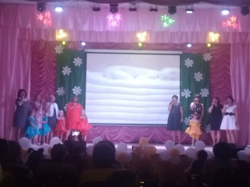 День семьи, любви и верности отпраздновали в с. Маньково-Калитвенское. Протоиерей Антоний Колистратов стал почетным гостем торжества