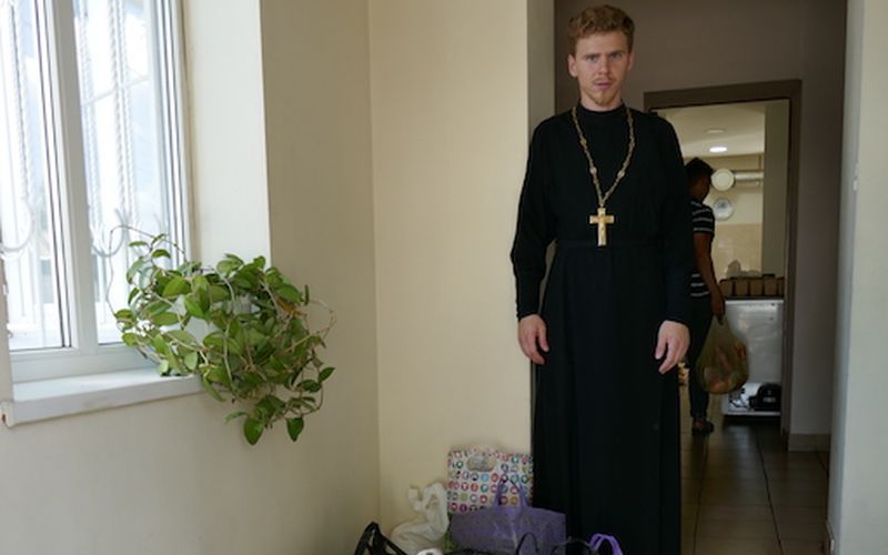 По благословению Преосвященнейшего Симона, епископа Шахтинского и Миллеровского, Донецкое благочиние собрало и доставило продукты питания будущим пастырям и богословам Донской земли