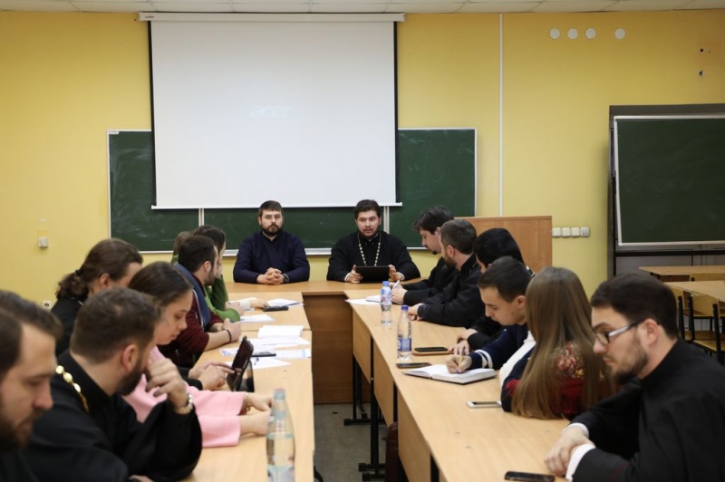 В мероприятиях «Церковь и молодежь» Рождественских чтений в Москве принял участие актив молодежи Шахтинской епархии
