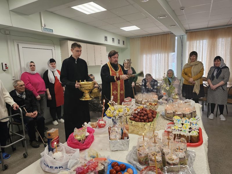 Пасха в Донецком доме-интернате для престарелых и инвалидов