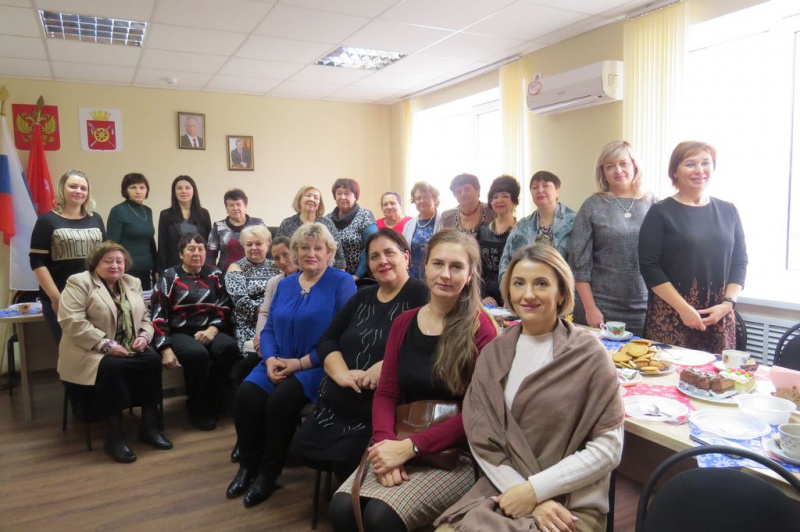 В пос. Каменоломни состоялось собрание Женсовета Октябрьского района. В собрании приняли участие сестры Марфо-Мариинского сестричества