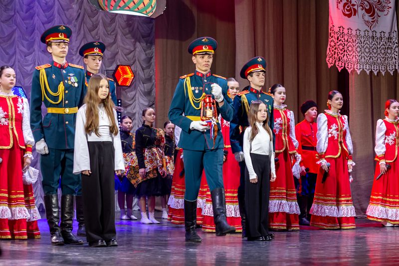 Помощник благочинного посетил праздничное мероприятие, посвященное открытию Года единства народов России