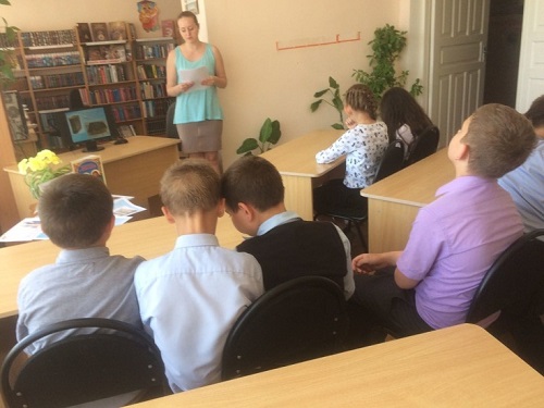 «От глиняной таблички, к печатной страничке». Исторический экскурс ко дню славянской письменности прошел в библиотеке сл. Красюковской