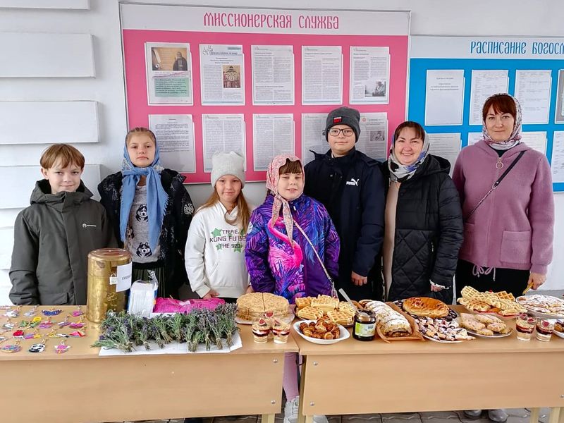 Ярмарка на день Покрова Пресвятой Богородицы в храме Архистратига Михаила станицы Вешенской