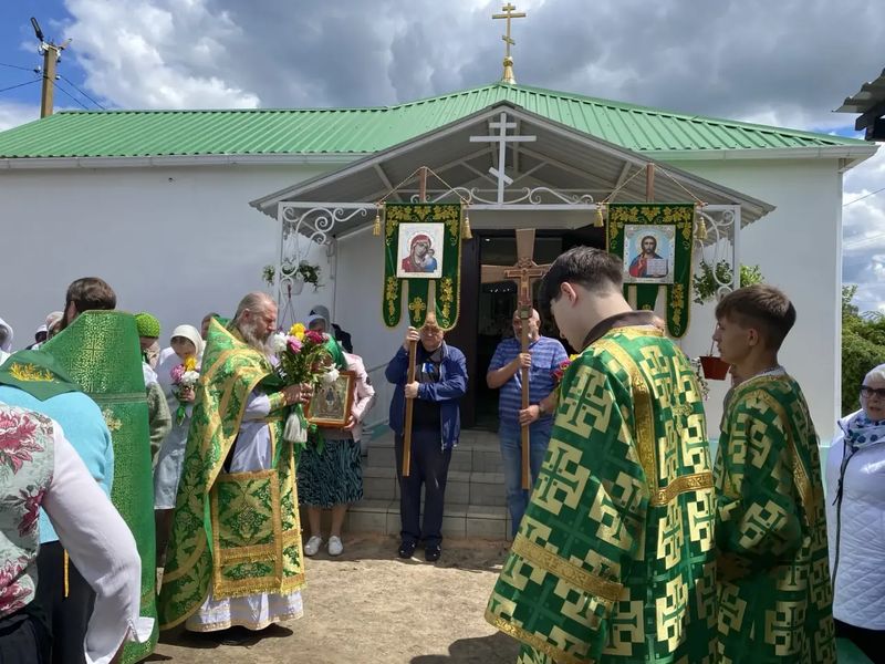 В Свято-Троицком храме слободы Криворожье отметили престольный праздник