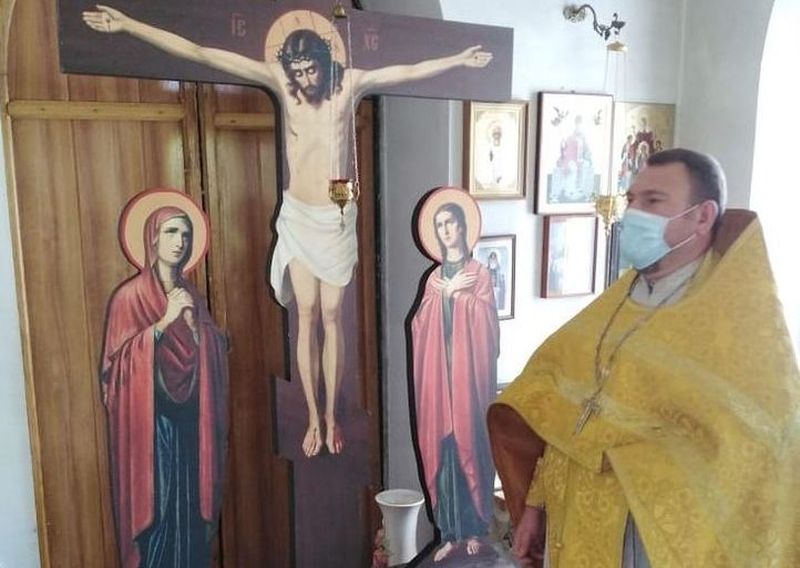 В День памяти и скорби во всех храмах Нижнедонского благочиния молитвенно почтили память погибших в годы Великой Отечественной войны