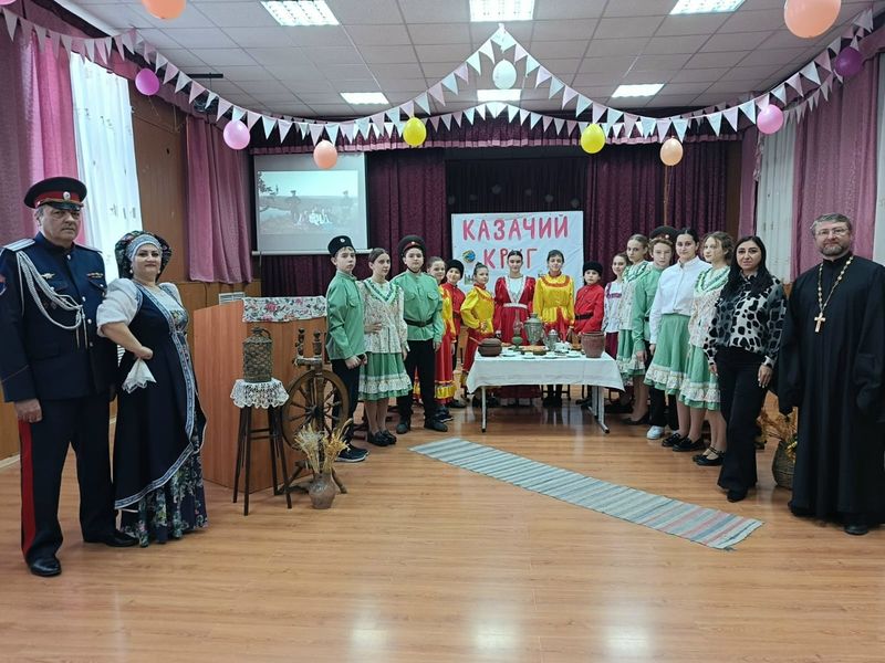 Наследие предков: священник рассказал школьникам о казачьих ценностях