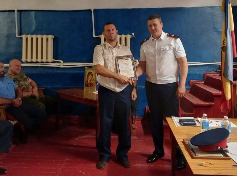 Помощник настоятеля Покровского прихода г. Новошахтинска по работе с молодежью награжден грамотой Войскового атамана ВКО ВВД