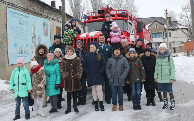В воскресной школе «Свет Ангела» прошла встреча с начальником Гуковского Пожарно-спасательного гарнизона старшим лейтенантом внутренний службы Андреем Алексеевичем Чухлебовым