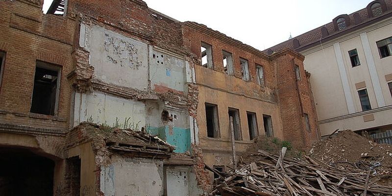 КАЗАНЬ, ДОМ ШАЛЯПИНА И ИГРЫ В СТИЛЕ ПОСТМОДЕРНИЗМА