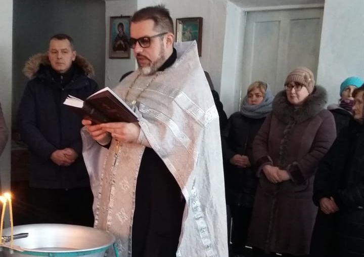 В Крещенский сочельник совершено Великое освящение воды в храме святителя Николая Чудотворца хутора Керчик Савров