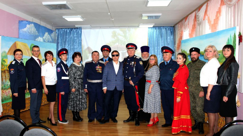 В детском саду № 11 г. Гуково состоялся праздник, посвященный Покрову Пресвятой Богородицы