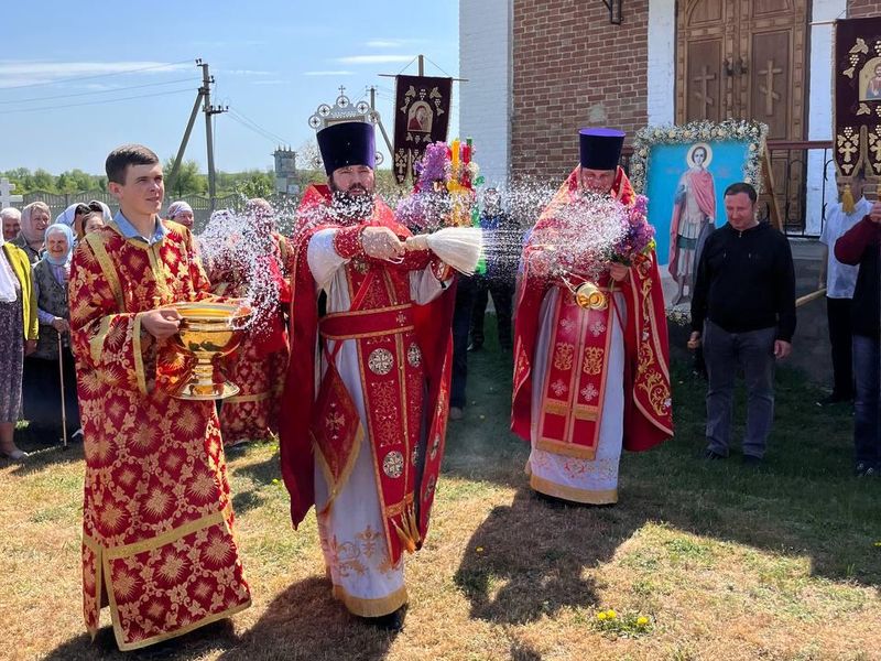 Соборное богослужение в храме Покрова Пресвятой Богородицы слободы Никольская 
