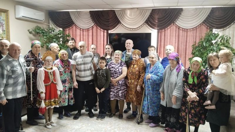 Пасхальная радость в доме престарелых