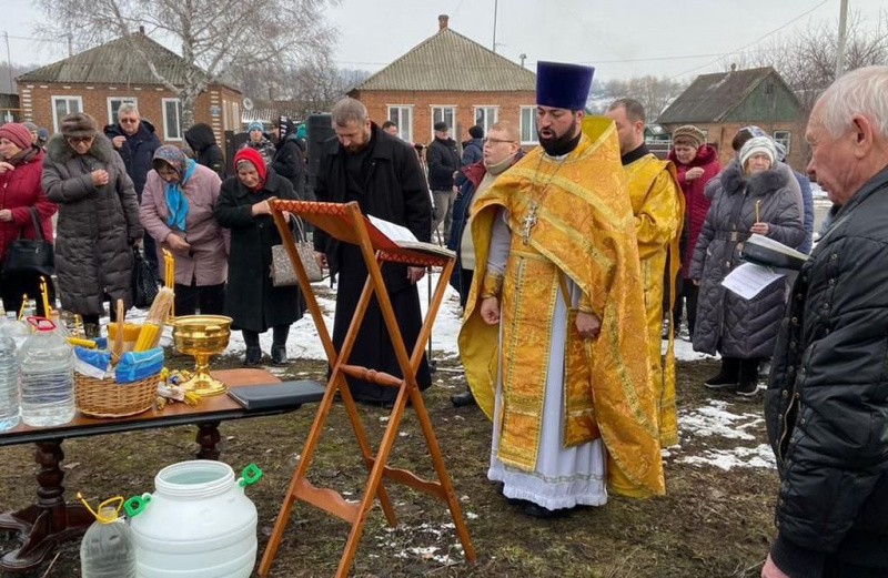 В сл. Кашары отметили праздник Сретения Господня