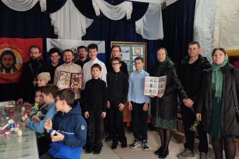 Пасхальная радость творчества: в гуманитарном центре «Благо Дарю» прошел мастер-класс для юных следопытов и детей воскресной школы