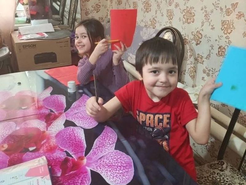 В воскресной школе села Первомайское дети создавали рукописные книги ко Дню православной книги