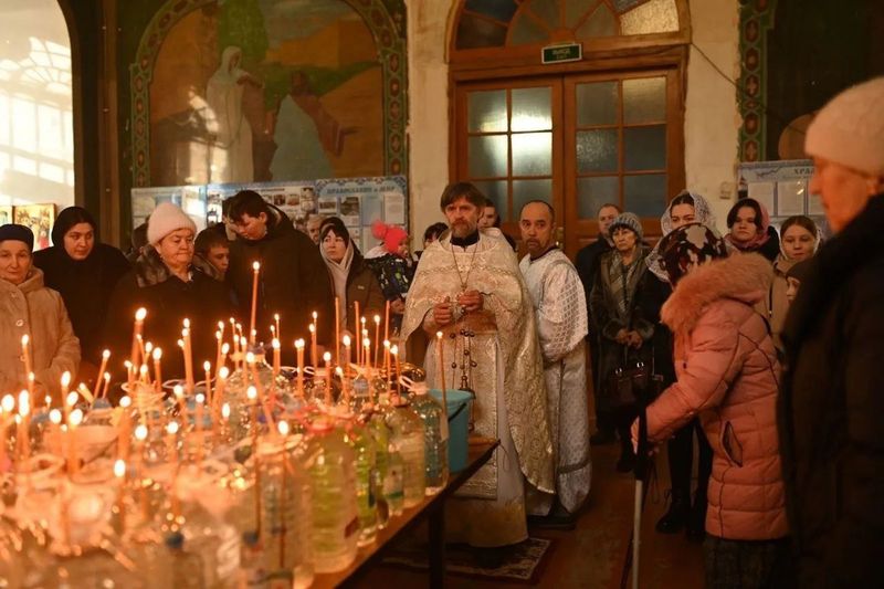 Великое освящение воды совершено в Казанской Часовне - купели станицы Бессергеневской